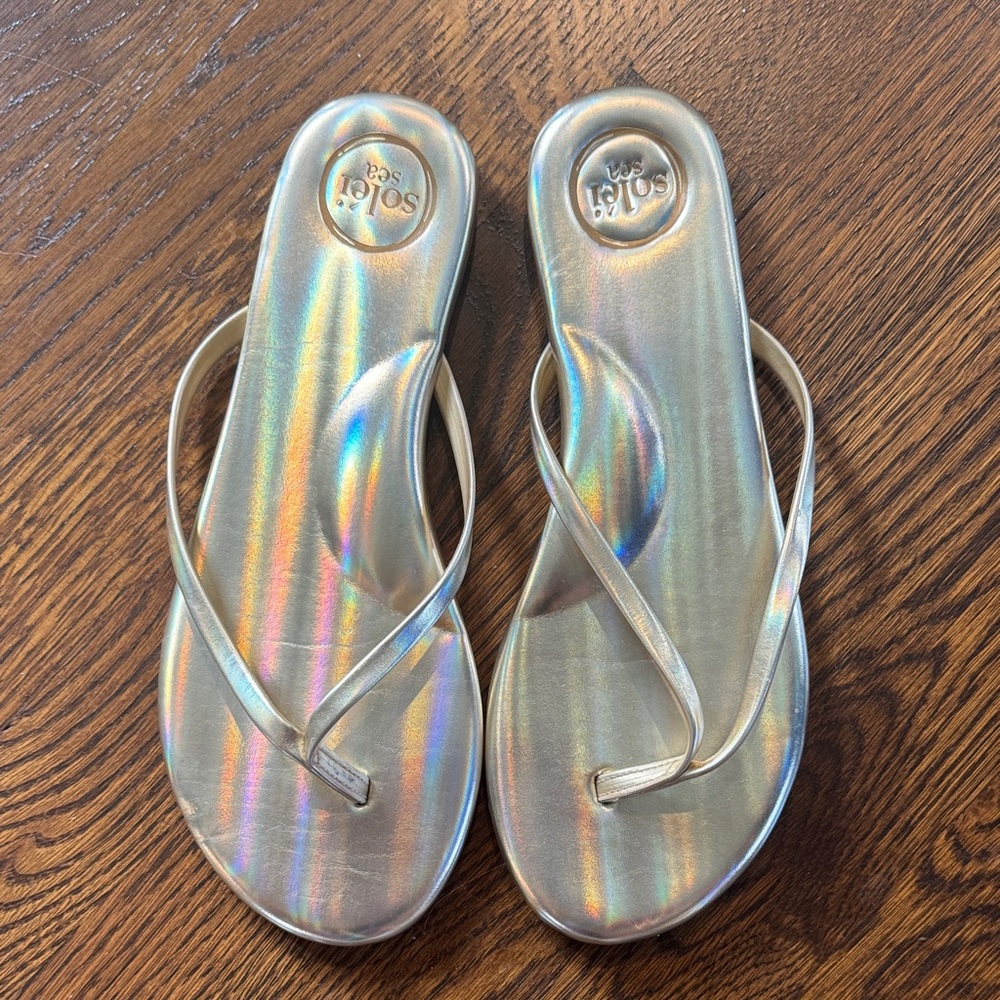Solei Sea Women's Iridescent Sandals